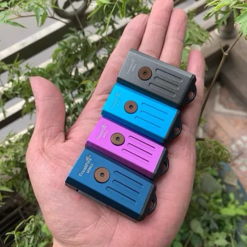 Đèn pin móc thìa khoá Trustfire minix, siêu sáng mini , rất tiện mang theo mọi lúc mọi nơi , có đèn UV hoặc đèn đỏ.