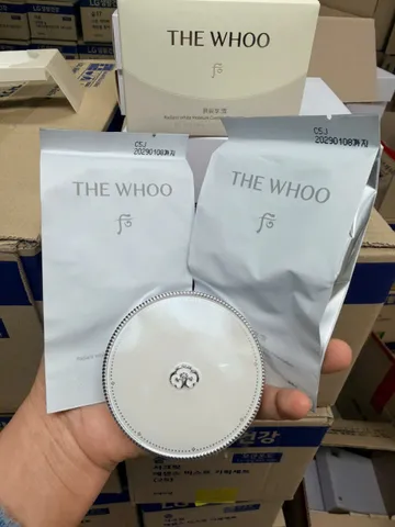 PHẤN NƯỚC WHOO TRẮNG GIÚP DA BÓNG MỊN.TRẮNG SÁNG VÀ CHE KHUYẾT ĐIỂM TỐT