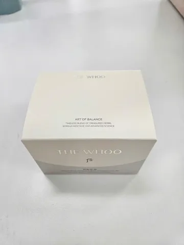 PHẤN NƯỚC WHOO TRẮNG GIÚP DA BÓNG MỊN.TRẮNG SÁNG VÀ CHE KHUYẾT ĐIỂM TỐT