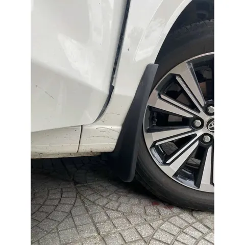 Bộ chắn bùn Toyota Veloz Cross 2021-2026 | Phụ kiện bảo vệ gầm & hông xe chuẩn form