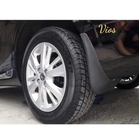 Chắn Bùn Xe Vios 2014-2026 | Bộ 4 Bánh Theo Xe, Nhựa Dẻo Cao Cấp, Chống Bắn Bẩn Hiệu Quả