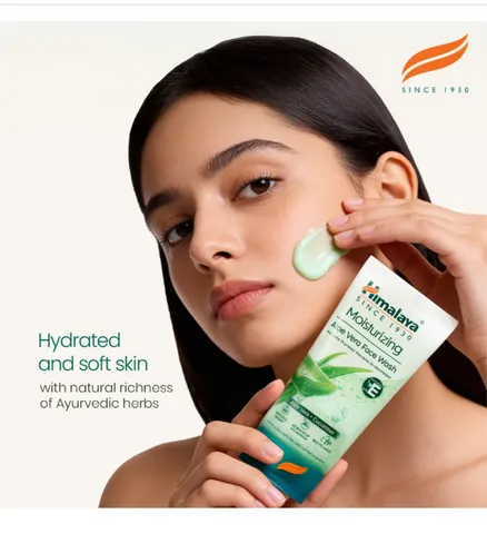 Sữa rửa mặt dịu nhẹ Himalaya Ấn Độ sạch dầu dưỡng ẩm 150ml