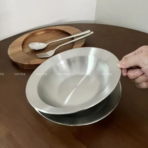 Đĩa sâu lòng inox 304 cao cấp sang trọng, bo viền dày dặn chống hoen gỉ size 20cm