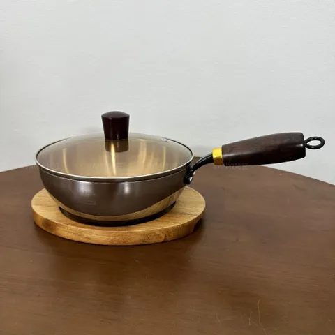 Chảo sâu lòng inox 304 cao cấp nhập khẩu tay cầm gỗ chống nóng size 20cm