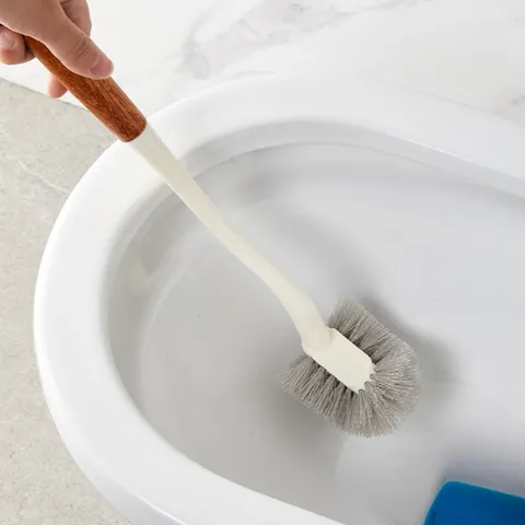 Chổi cọ vệ sinh bồn cầu UYIKU Nhật Bản cước cứng, có tay cầm cán gỗ chắc chắn