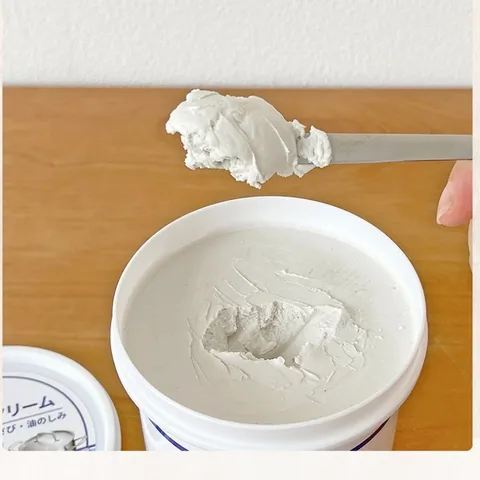 Kem tẩy xoong nồi chảo đa năng UYIKU Nhật Bản đánh bay cặn bẩn hộp 500g
