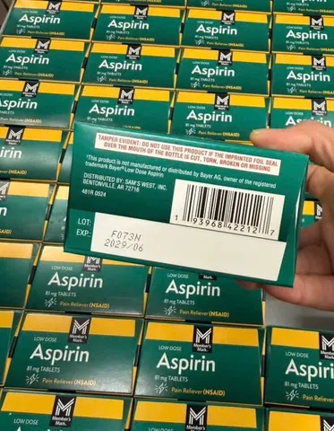 Aspirin 81 mg của Member's Mark, đóng gói 730 viên