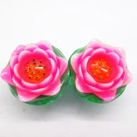 Nến hình hoa sen có đế bằng lá 6x7cm
