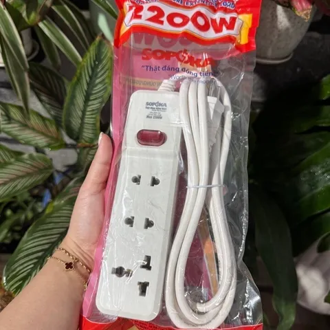 Ổ cắm 3 4 5 6 lỗ 2200W Sopoka dây dài 2.5M / 4.5M có công tắc bấm kiêm đèn báo