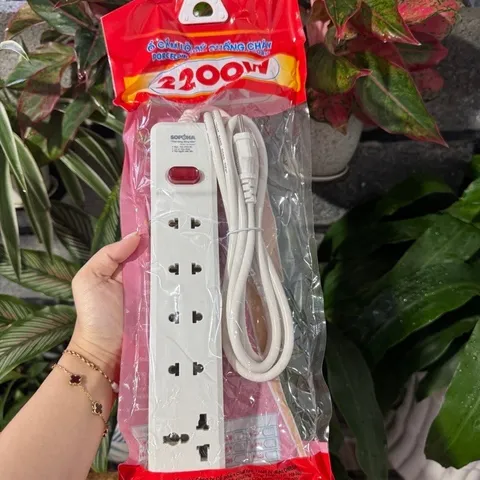 Ổ cắm 3 4 5 6 lỗ 2200W Sopoka dây dài 2.5M / 4.5M có công tắc bấm kiêm đèn báo