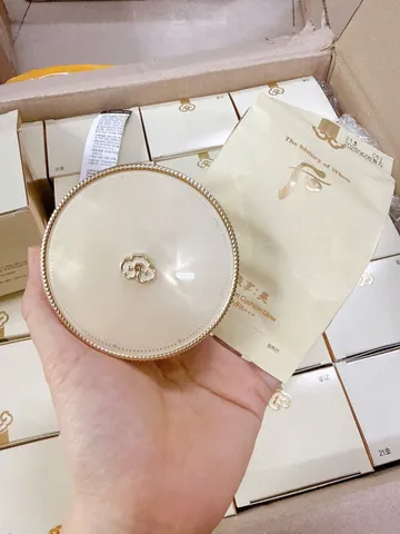 Set Phấn Nước Chống Nắng Cấp Ẩm Whoo Radiant White Moisture Cushion Foundation SPF50+/PA+++