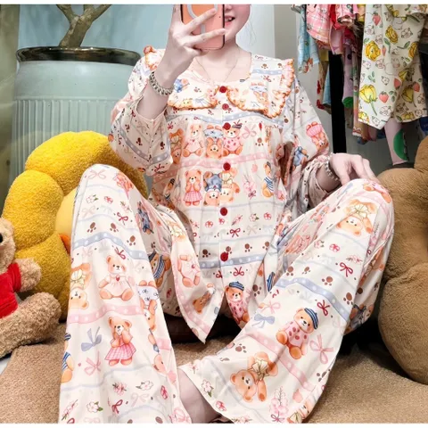Đồ Bộ Tole Nữ Mặc Nhà Tay Dài Cổ Lá Sen Thêu Viền, Họa Tiết Gấu, Cổ Tay Bo Chun