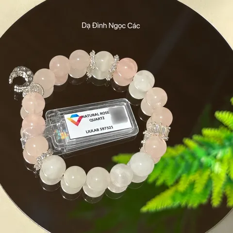 Vòng Thạch Anh Hồng Tự Nhiên Rose Quartz Mix Hạt Trắng – Dạ Đình Ngọc Các