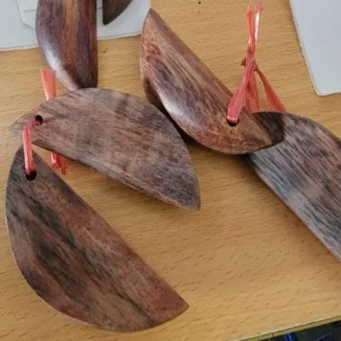 quẻ gỗ xin keo có hoả tốc