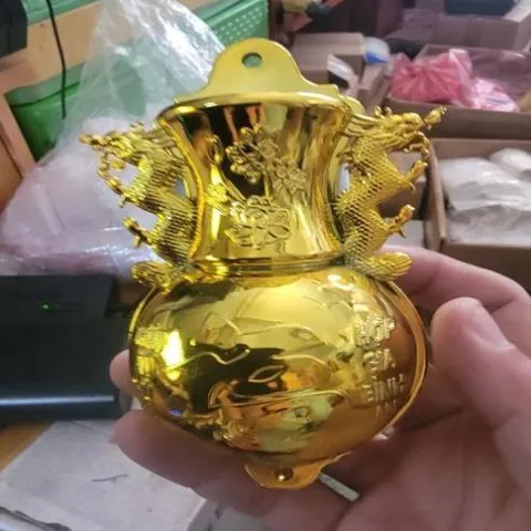 cắm nhang hồ lô vàng nhựa treo có hoả tốc