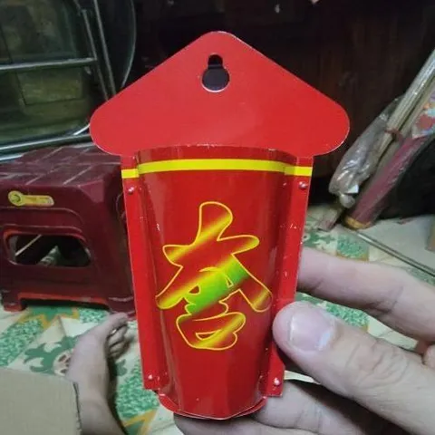 cắm nhang treo chữ cát đỏ ( nhôm ) có hoả tốc