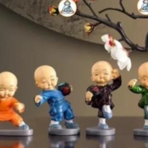 4 Chú Tiểu Múa Võ Túy Quyền Ôm Bình Rượu Nhà Sư Trang Trí Giá Rượu Trang Trí Máy Tính Để Bàn Văn Phòng (APS)