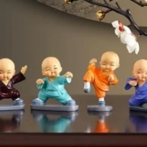 4 Chú Tiểu Múa Võ Túy Quyền Ôm Bình Rượu Nhà Sư Trang Trí Giá Rượu Trang Trí Máy Tính Để Bàn Văn Phòng (APS)