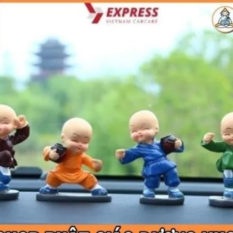 4 Chú Tiểu Múa Võ Túy Quyền Ôm Bình Rượu Nhà Sư Trang Trí Giá Rượu Trang Trí Máy Tính Để Bàn Văn Phòng (APS)