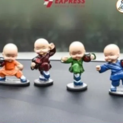 4 Chú Tiểu Múa Võ Túy Quyền Ôm Bình Rượu Nhà Sư Trang Trí Giá Rượu Trang Trí Máy Tính Để Bàn Văn Phòng (APS)