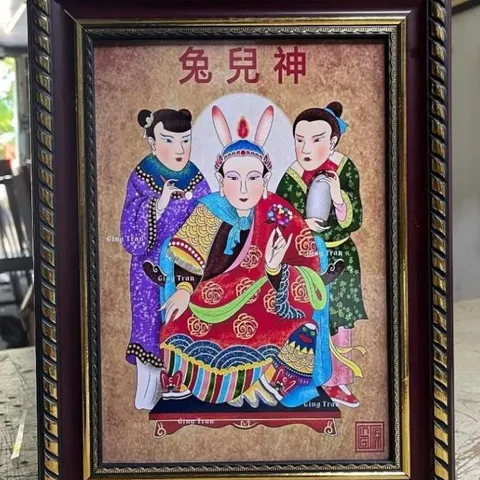 Tranh THỐ NHI THẦN - có khung hoàn thiện. KT 19*25cm - 28*38cm và 38*48cm cực đẹp
