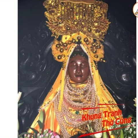 Tranh treo, ảnh thờ THIÊN Y ANA đen huyền ảo+ Khung ảnh sáng đẹp kích thước khổ A3, A4, A5 cực đẹp