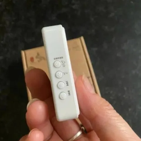 Tặng cốc sạc, Máy Niệm Phật Thiền Sư Mini - Có khe thẻ nhớ CÓ 30 BÀI NIỆM PHẠT  DƯƠNG KHOA SHOP
