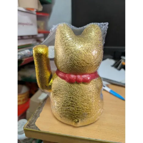 Mèo chiêu tài sứ ( lủu ý mèo ko quắc ) có hoả tốc