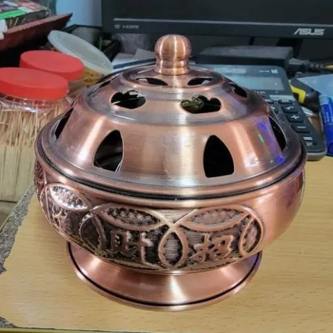 đỉnh thắp cắm nhang khoan nhôm đỏ có hoả tốc