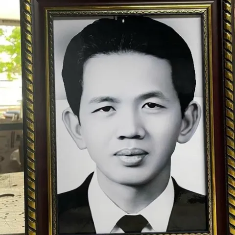 Tranh thờ CẬU HAI THANH SĨ - có khung cực đẹp