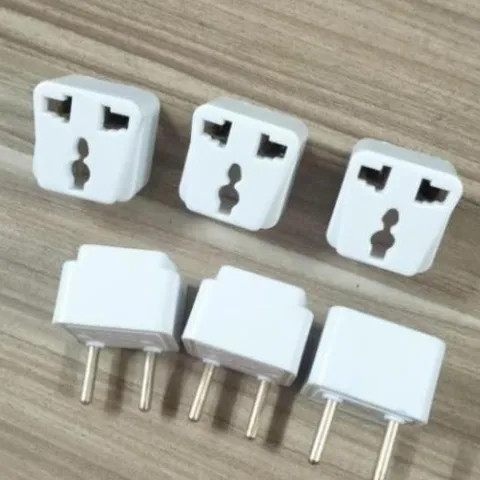 Ổ cắm điện, phích cắm điện 2 chấu thành 3 chấu cực tiện