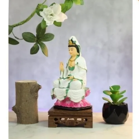 Tặng kinh Phổ Môn, Tượng Mẹ Quan Âm 18cm Bồ Tát Mặc Áo Trắng Ngồi Đài Sen Hồng