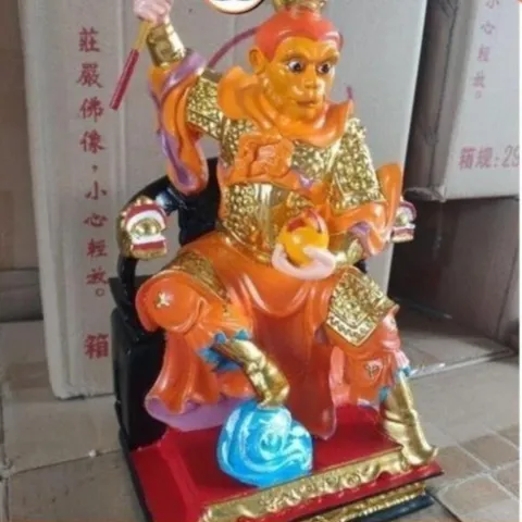 Tượng Tôn Ngộ Không cao 30cm cực đẹp