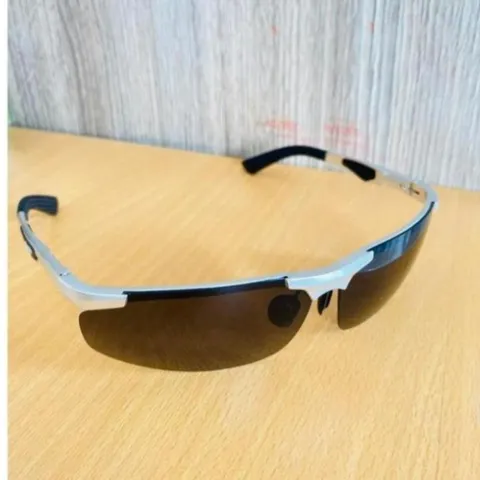KÍNH RÂM THỂ THAO 3009 - Kính râm thể thao 3009 thiết kế nhẹ, bền, bảo vệ mắt tối đa và thoải mái cho người đeo
