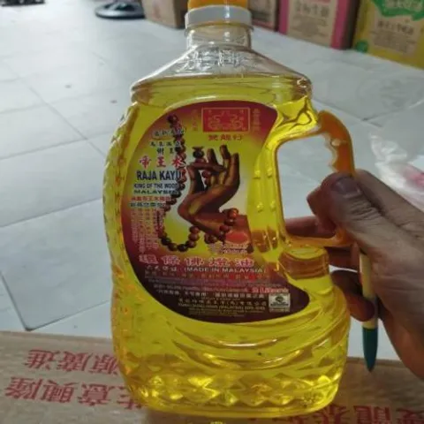 dầu lủu ly thắp đèn dầu 1,8 lít có hoả tốc