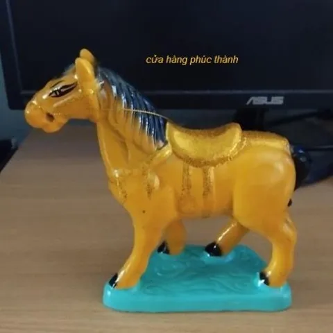 Ông ngựa đất vàng thờ cúng có hoả tốc