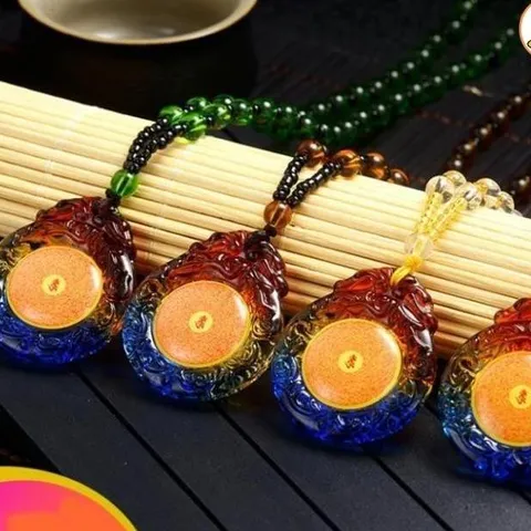 Dây đeo chú lăng nghiêm Thuỷ tinh đẹp tuyệt vời