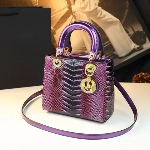 (NEW VIP ORDER LIMITED) - 2026 Túi Dáng Vuông Da Cá Sang Trọng Size 20
