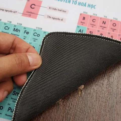 Miếng lót tấm lót chuột máy tính 25x20 và cốc sứ in bảng tuần hoàn các nguyên tố hóa học