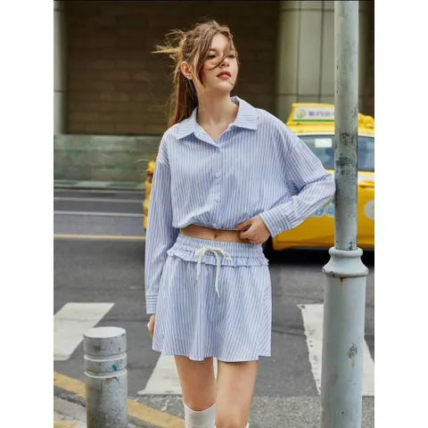 (Sale) Set bộ áo sơ mi croptop,chân váy nữ hãng She In