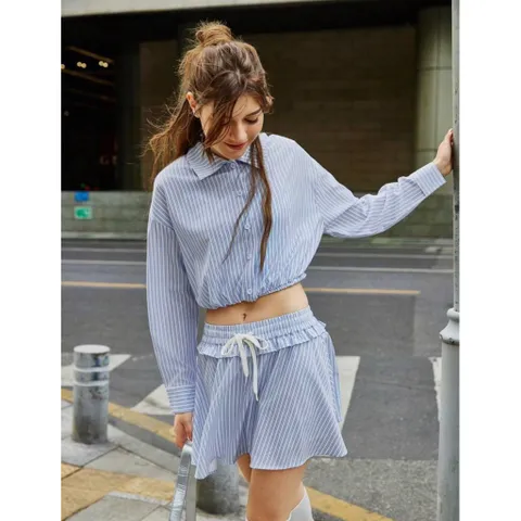 (Sale) Set bộ áo sơ mi croptop,chân váy nữ hãng She In