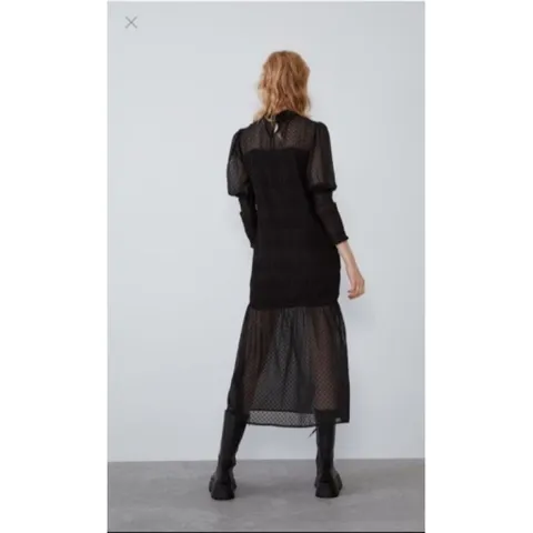 (Authentic) Váy zara auth newtag