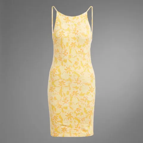 (Chính Hãng) Váy 2 dây ôm body Dass IU 06 46 Auth Newtag