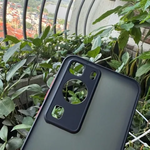 Ốp lưng nhám Huawei P60 Pro chống sốc,bảo vệ Camera (viền đen)