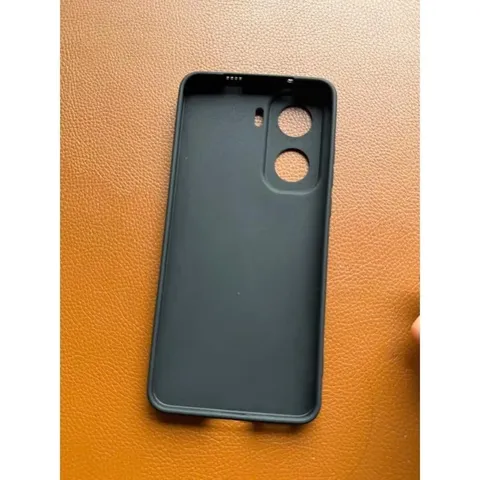 Ốp lưng dẻo Vivo iQOO Neo 11 (màu đen) khoét mắt bảo vệ Camera