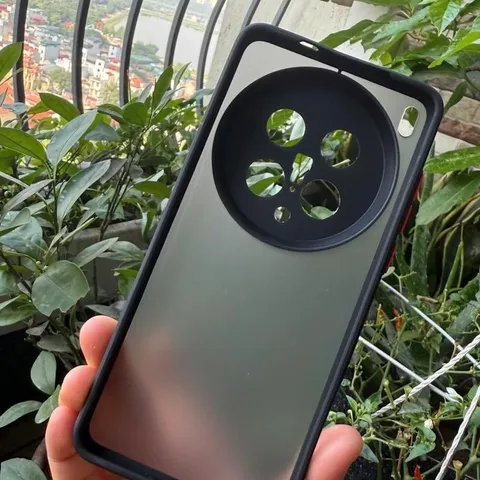Ốp lưng nhám Vivo X200 Ultra,viền dẻo, lưng chống bán vân tay (đen)