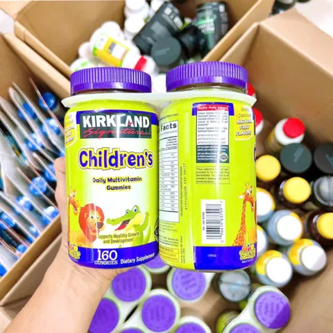 Kẹo gum dẻo Kirkland Signature Children's Daily Multivitamin Gummies |160 viên| Tăng cường đề kháng & Hỗ trợ sự tăng triển toàn diện cho trẻ từ 2 tuổi trở lên [SP Chuẩn Mỹ không tem]