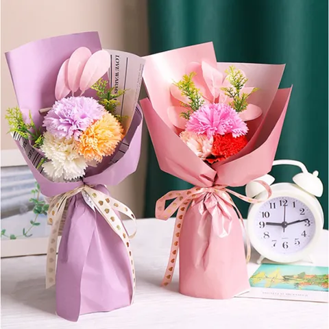 Hoa cẩm chướng sáp
