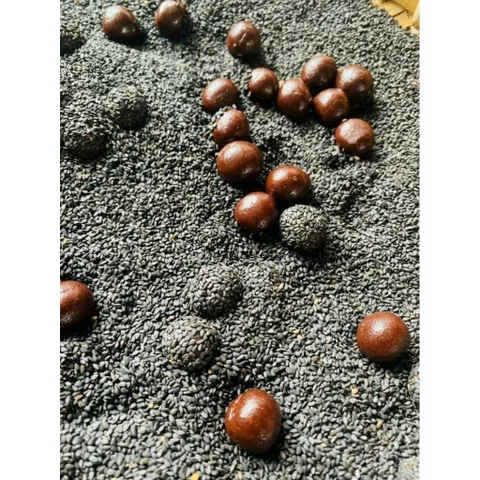 VIÊN HÀ THỦ Ô MẬT ONG MÈ ĐEN HỘP 500G