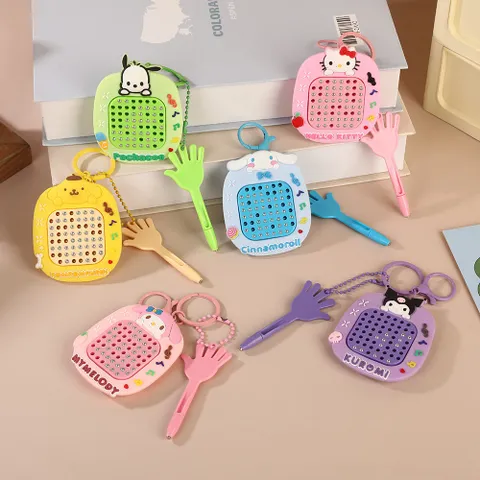 Móc Khóa Đồ Chơi Bi Nam Châm Mini Hình Hoạt Hình – Bảng Vẽ Giải Trí Kèm Móc Khóa Treo Cặp Cho Bé